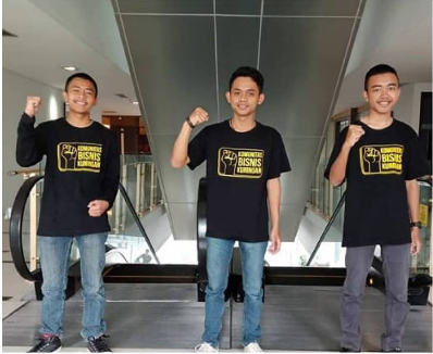 Kaos Poloshirt untuk Komunitas Bisnis Kuningan