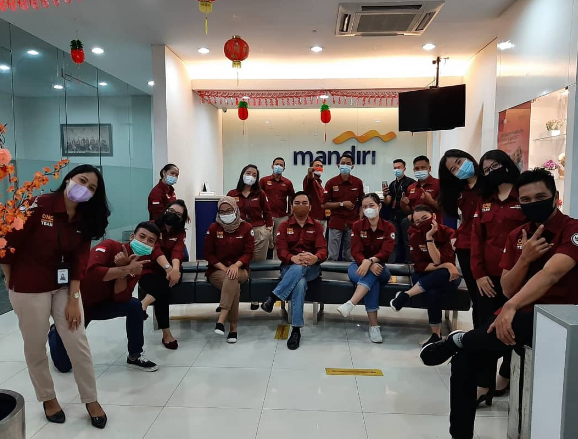 Kemeja Bank Mandiri : Professional dan Bergaya